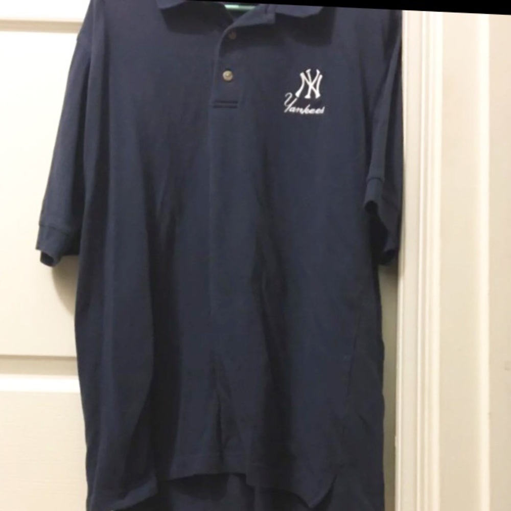 NY Yankees Polo: Men’s Sz: Large
